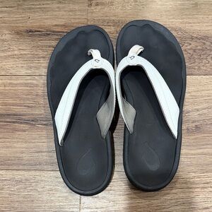 OluKai Black and White Sandals